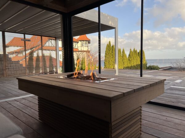 Lounge Flame Table, Signature